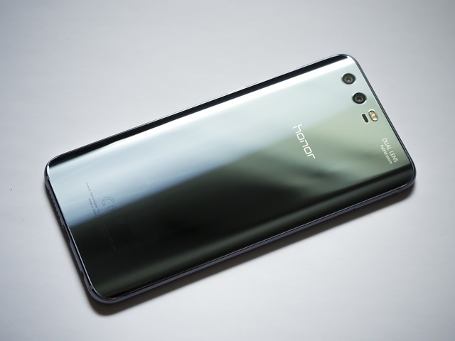 Fotka mobilu značky Huawei..jpg